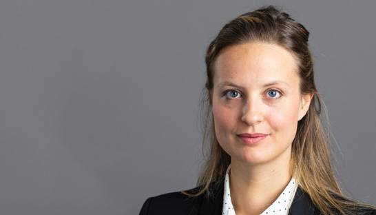 French consultant and singer Marie Turin releases debut album